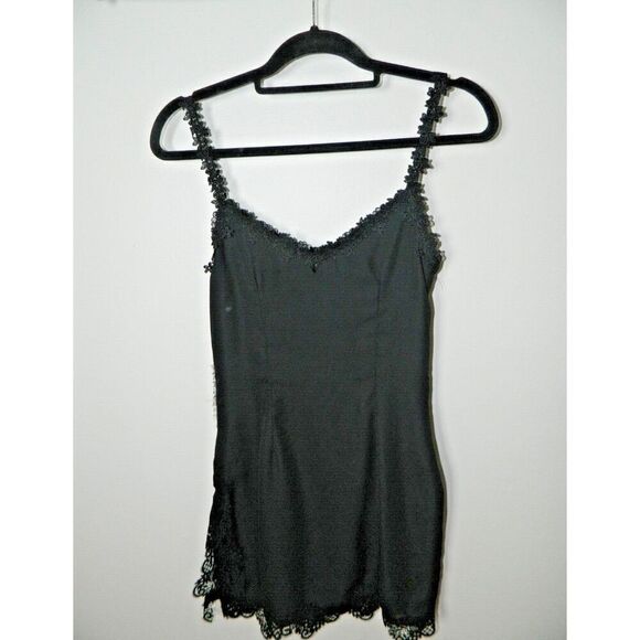 Superdown‎  Dress Size Small Black Lace Eyelet Trim Bleu Side Split - Picture 4 of 11